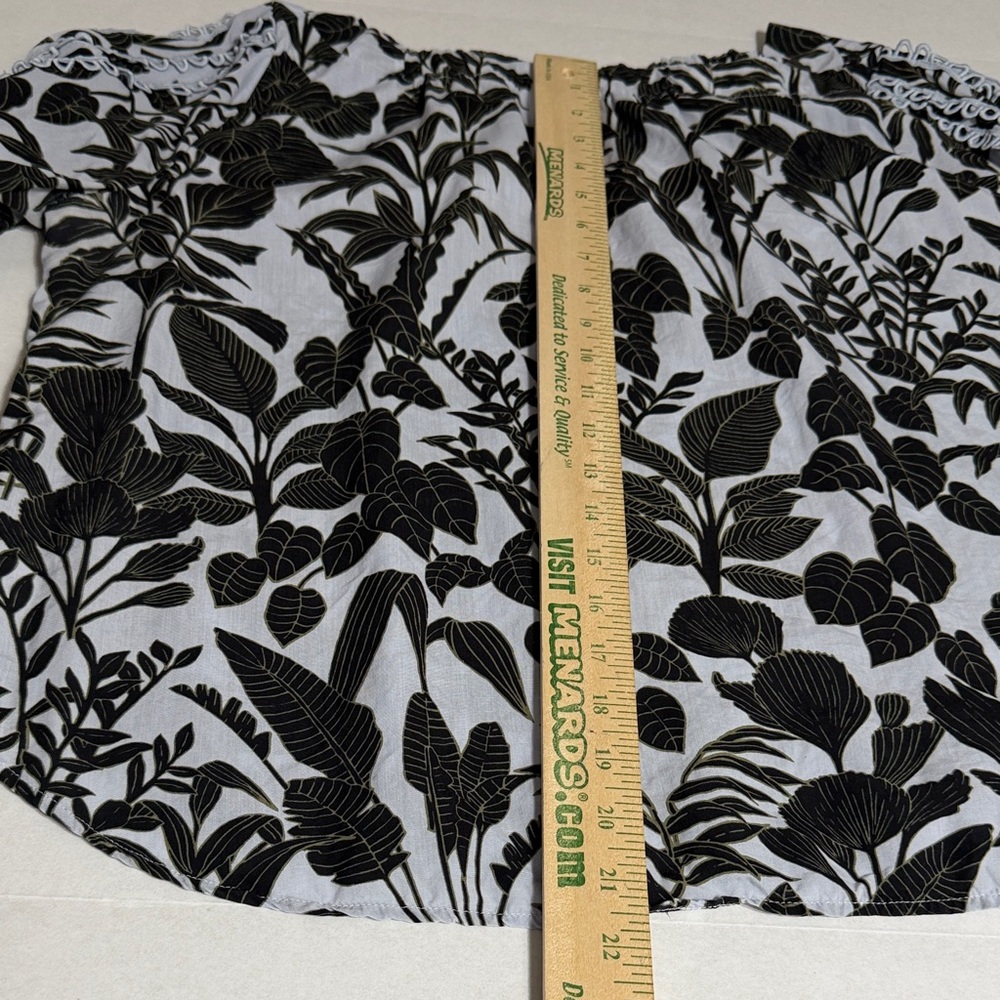 Ann Taylor Black and White Botanical Blouse - Picture 11 of 12